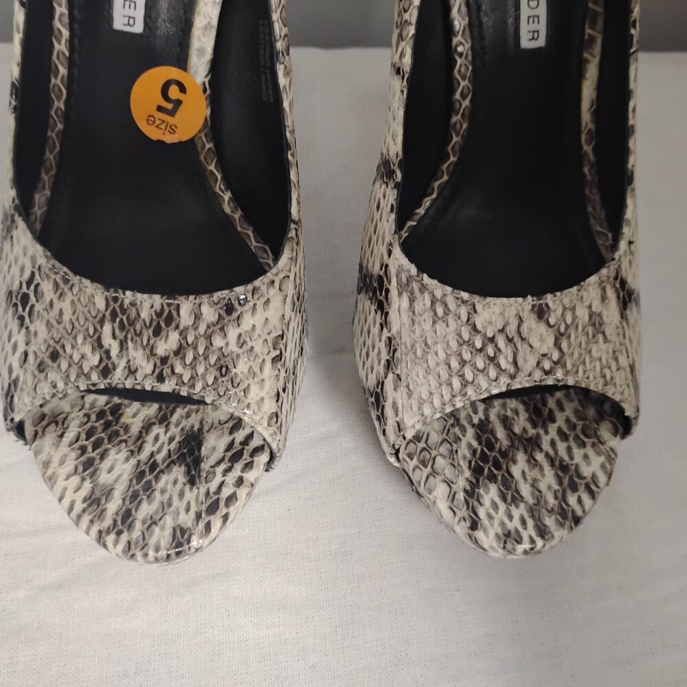 Vera Wang Lavender Python Snake Peep Toe Platform… - image 4